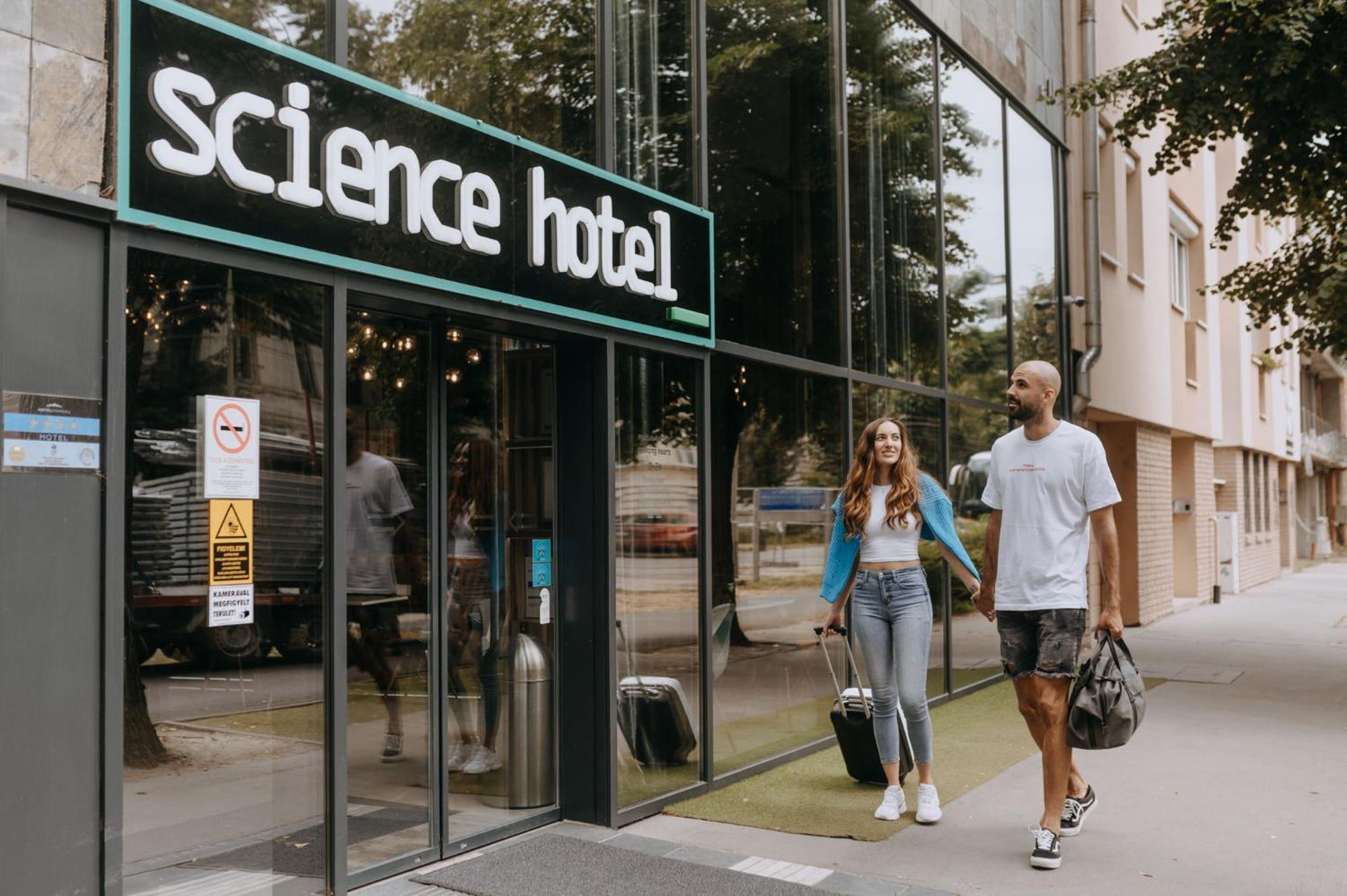 Science Hotel Premium Segedin Dış mekan fotoğraf